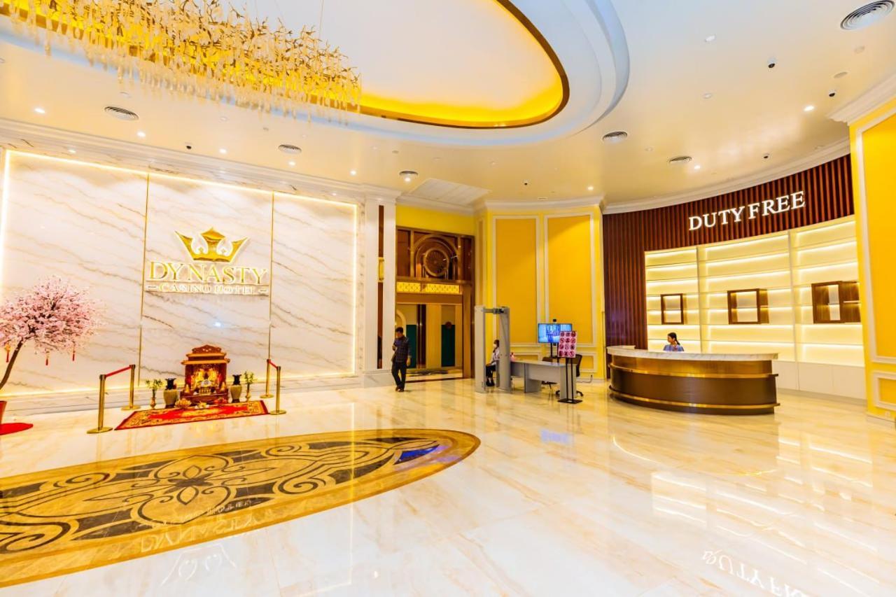 Dynasty Casino Hotel Bavet Exteriör bild