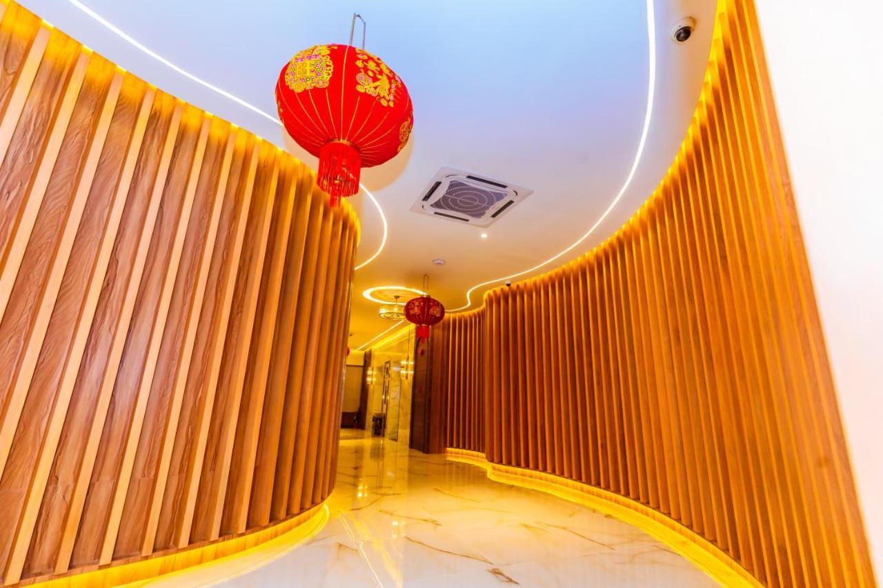 Dynasty Casino Hotel Bavet Exteriör bild